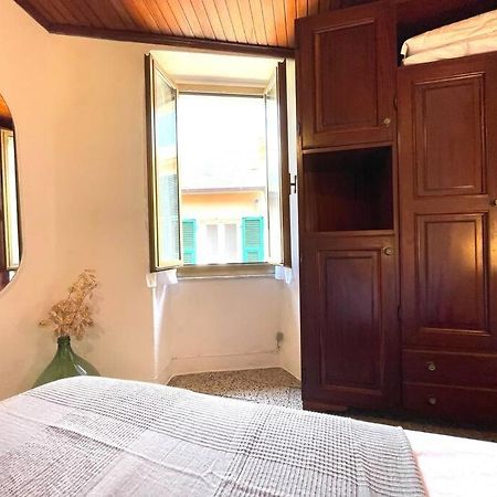 Historic Downtown Home By The Sea With King Bed Monterosso al Mare Eksteriør billede