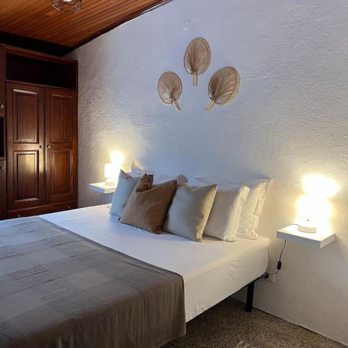 Historic Downtown Home By The Sea With King Bed Monterosso al Mare Eksteriør billede
