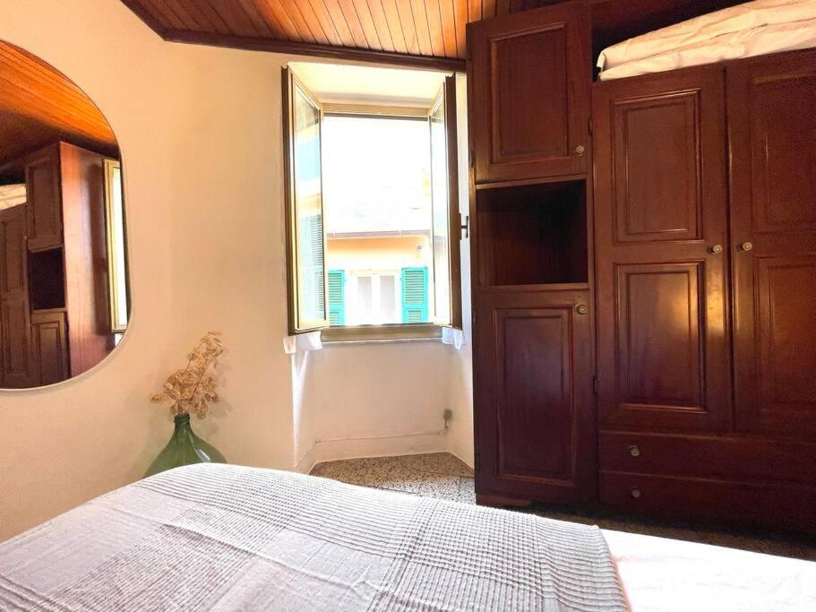 Historic Downtown Home By The Sea With King Bed Monterosso al Mare Eksteriør billede