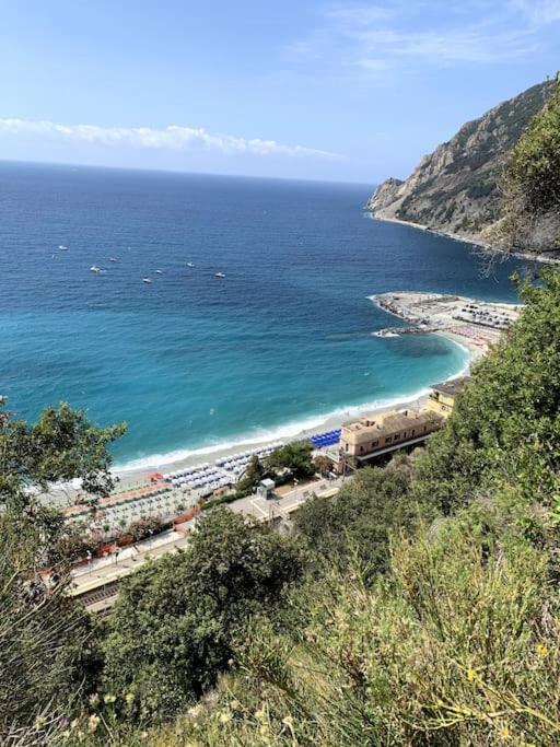 Historic Downtown Home By The Sea With King Bed Monterosso al Mare Eksteriør billede