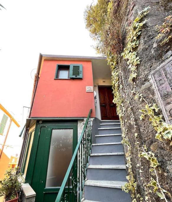 Historic Downtown Home By The Sea With King Bed Monterosso al Mare Eksteriør billede